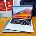 UK used Macbook Pro 2017 8gb 256gb coreI5 13inches